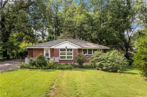 1129 Lloyd Dr, Forest Park, GA 30297