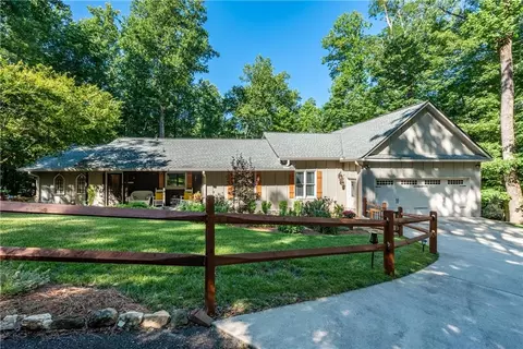 41 Golf View Ct, Jasper, GA 30143