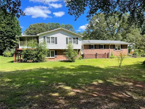 1625 Pedro Dr SW, Mableton, GA 30126