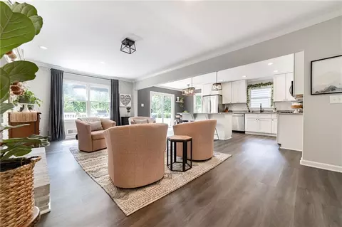 1105 Martin Ridge Rd, Roswell, GA 30076