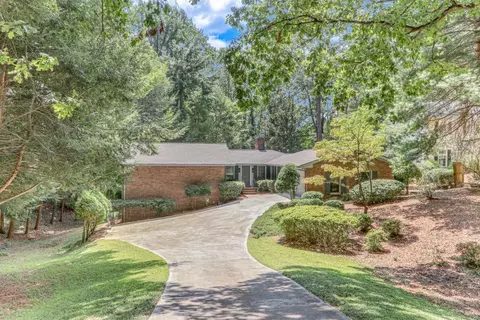 3526 Edgewood Cir, Gainesville, GA 30506