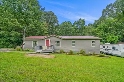 38 Natalie Dr SE, Cartersville, GA 30121