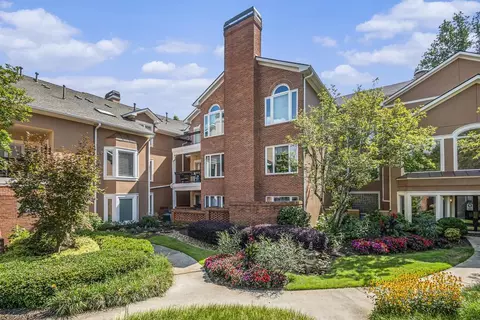 5326 Brooke Ridge Dr, Dunwoody, GA 30338
