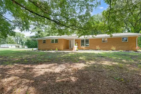 144 N Henderson Bend Rd NW, Calhoun, GA 30701