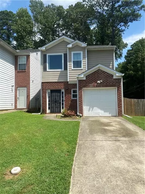 5100 Windsor Forrest Ln, College Park, GA 30349