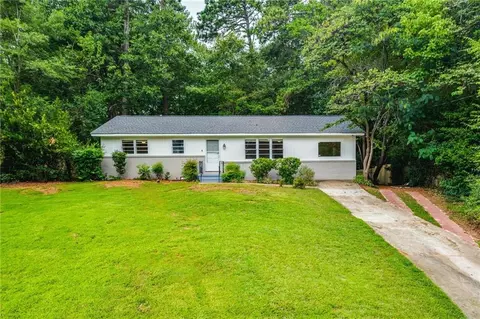 1368 Sagewood Cir, Stone Mountain, GA 30083