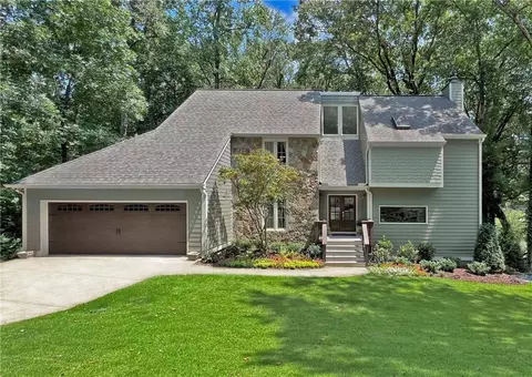 2810 Windrush Ln, Roswell, GA 30076