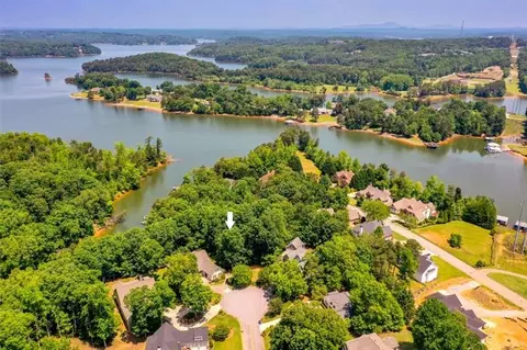 2734 Water View Cir, Gainesville, GA 30504