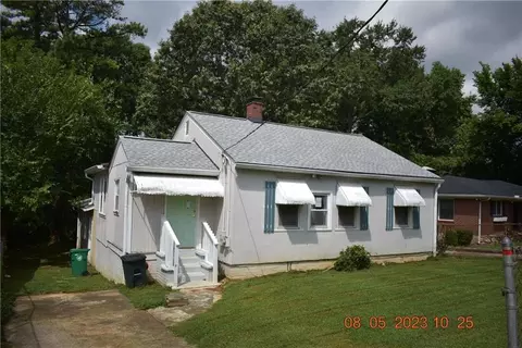 688 Glendale Rd, Scottdale, GA 30079