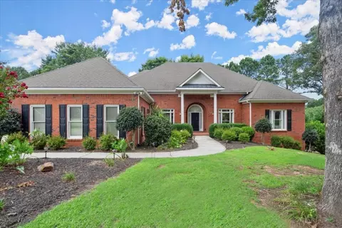 2945 Chardonnay Ln, Cumming, GA 30041