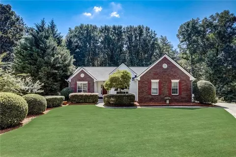 1780 Huntington Hill Trce, Buford, GA 30519