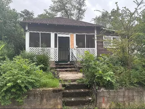 185 N Rocksprings St N, Athens, GA 30606