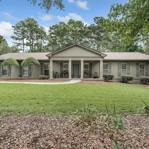 2265 Valley Creek Cir, Snellville, GA 30078