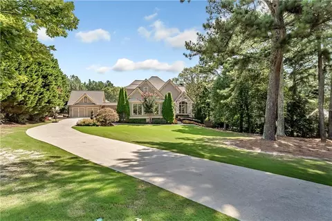 2661 W Rock Quarry Rd, Buford, GA 30519
