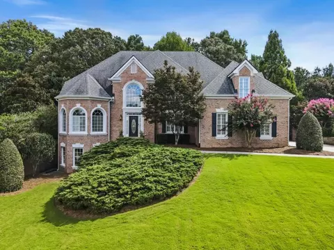 495 Saint Regis Dr, Alpharetta, GA 30022