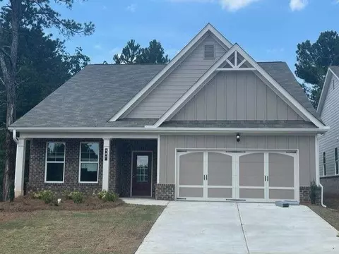 781 Wood Stork Dr, Loganville, GA 30052