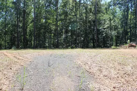 3386 Wolf Dr, Gainesville, GA 30506