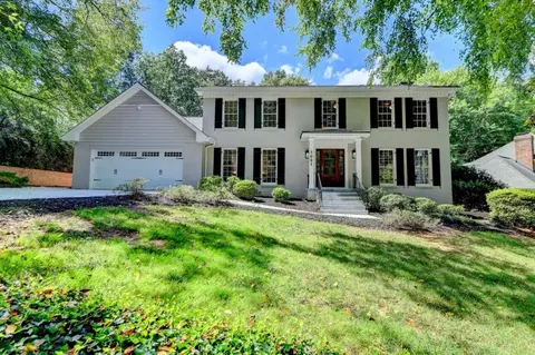 5081 Hidden Branches Cir, Dunwoody, GA 30338