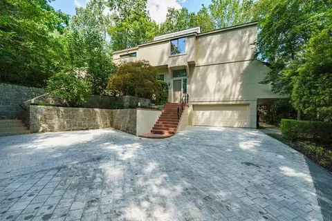 2810 Northside Dr NW, Atlanta, GA 30305