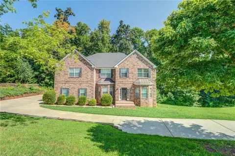 233 Flower Ln, Mcdonough, GA 30252