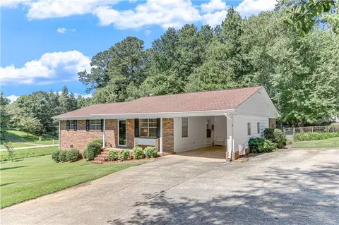 5127 Hidden Harbor Dr, Gainesville, GA 30504