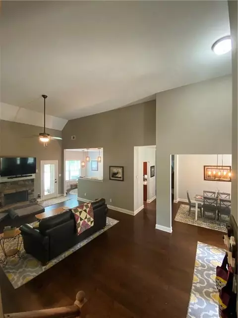 135 W Pennick Dr, Covington, GA 30014 photo 5