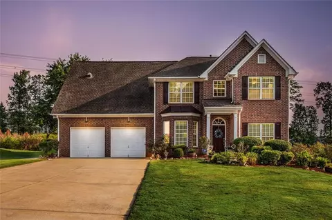 833 Colwell Ln, Mcdonough, GA 30253