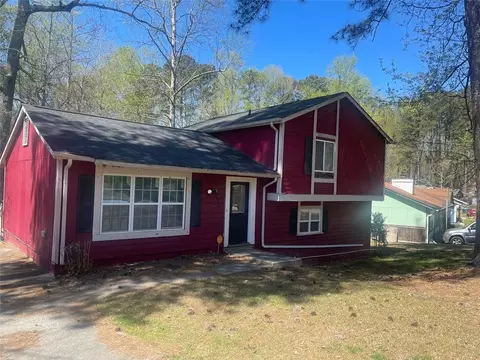 9071 Huntwood Ln, Riverdale, GA 30274