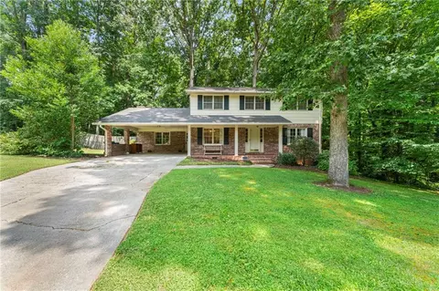 3926 Stonegate Dr, Atlanta, GA 30340