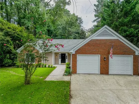 674 Egret Ct, Lawrenceville, GA 30044