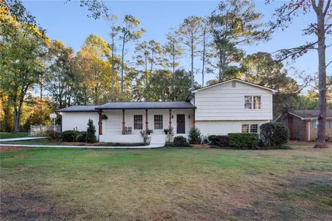 2820 Foothill Trl, Marietta, GA 30066