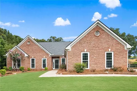 1835 Rising Mist Ln, Cumming, GA 30041