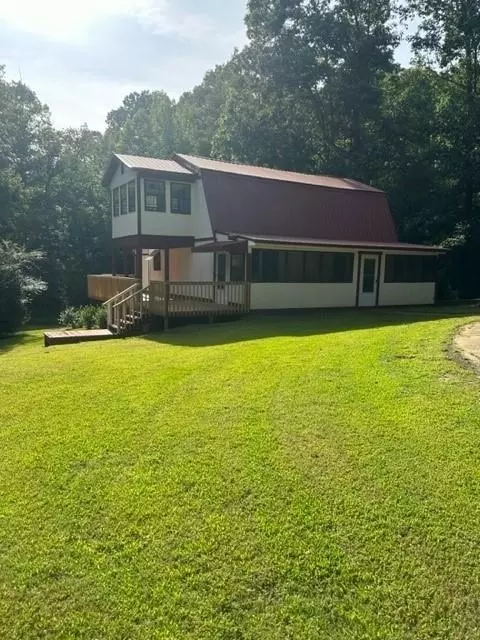 1387 Ridgeland Rd, Eastanollee, GA 30538