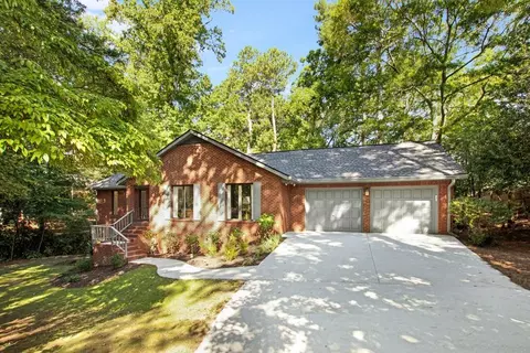 2636 Arldowne Dr, Tucker, GA 30084