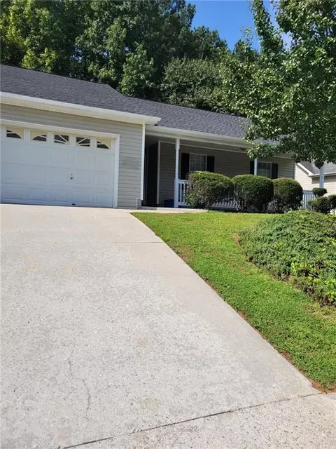 662 Shoal Cir, Lawrenceville, GA 30046