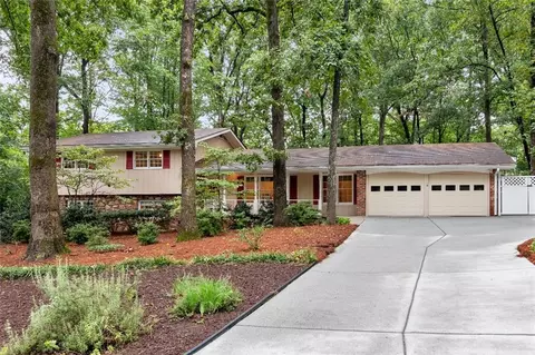 2317 N Peachtree Ct, Dunwoody, GA 30338