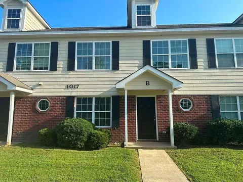 1017 Wheel House Ln UNIT b, Monroe, GA 30655