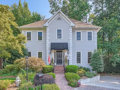 1938 Chartridge Ct, Dunwoody, GA 30338