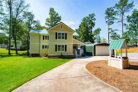 61 Paschal St, Temple, GA 30179