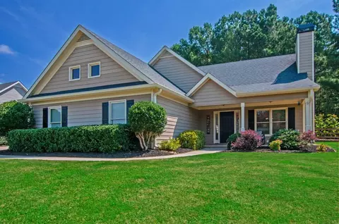 324 Dartmore Ln, Dawsonville, GA 30534