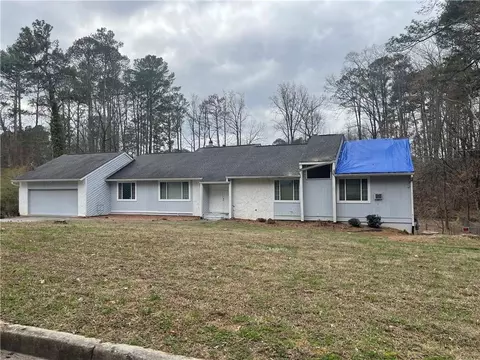 7530 Spalding Ln, Sandy Springs, GA 30350