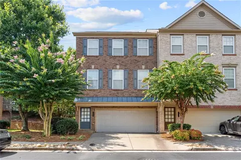 5756 Pine Oak Dr, Norcross, GA 30092