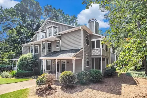 1491 Oakridge Ct, Decatur, GA 30033