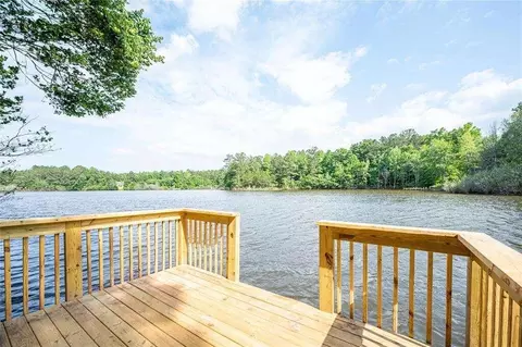 127 Brushy Creek Ln, Jackson, GA 30233