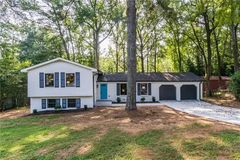 565 Maribee Dr, Tucker, GA 30084