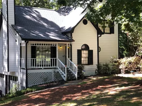224 Shelby Ln, Hiram, GA 30141