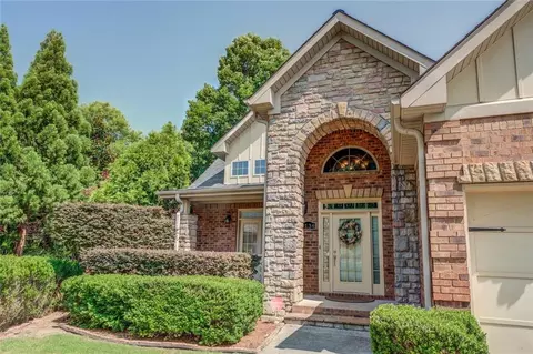9134 Golfview Cir, Covington, GA 30014 photo 2