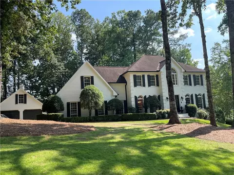 4286 Oakvale Ln, Kennesaw, GA 30152