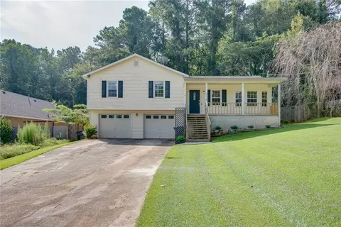 215 Hickory View Dr, Lawrenceville, GA 30046
