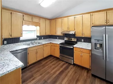 40 Chestnut Dr, Covington, GA 30016 photo 11